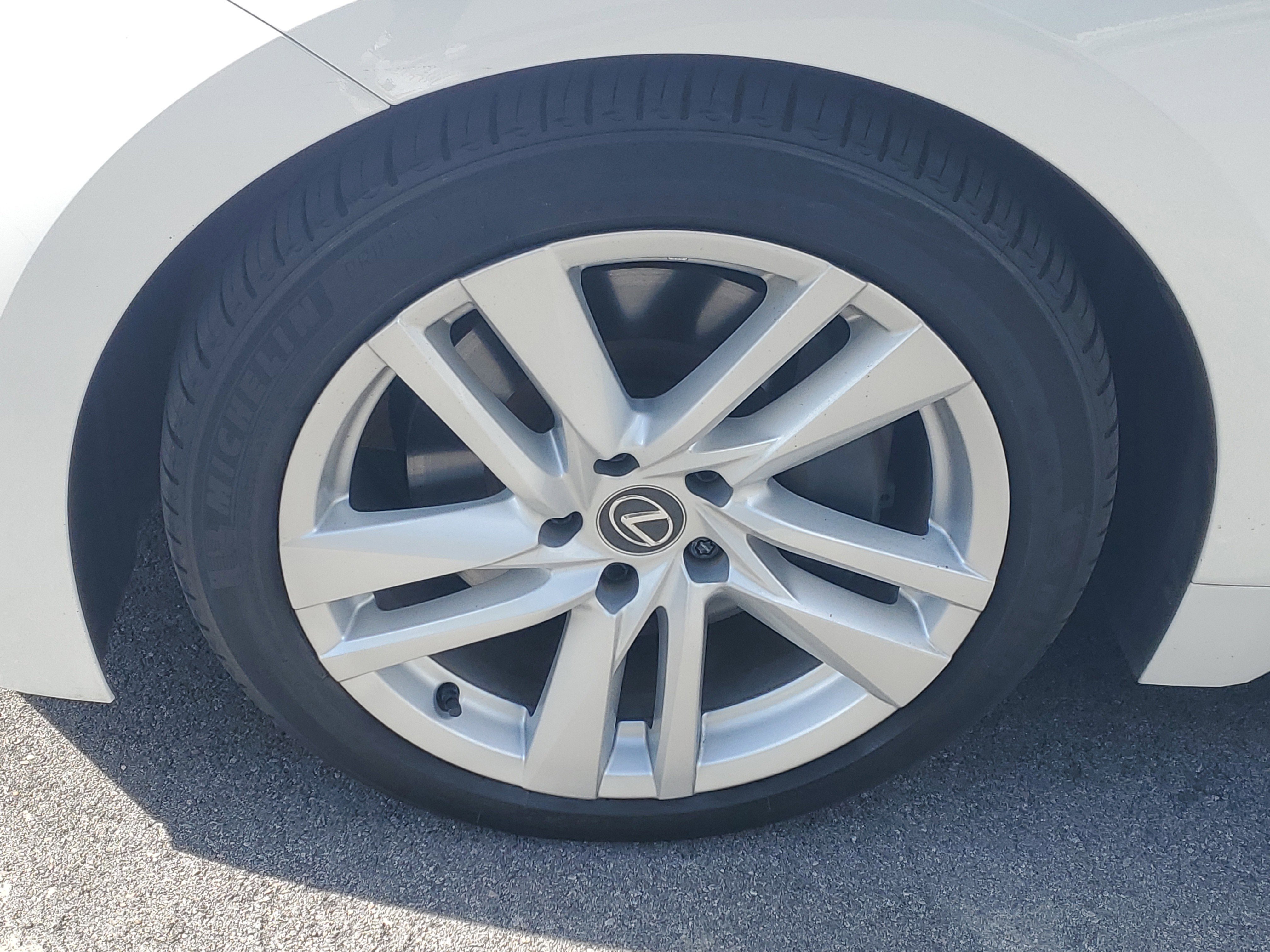 Used 2024 Lexus IS 300 w/ Comfort Package RWD image 4