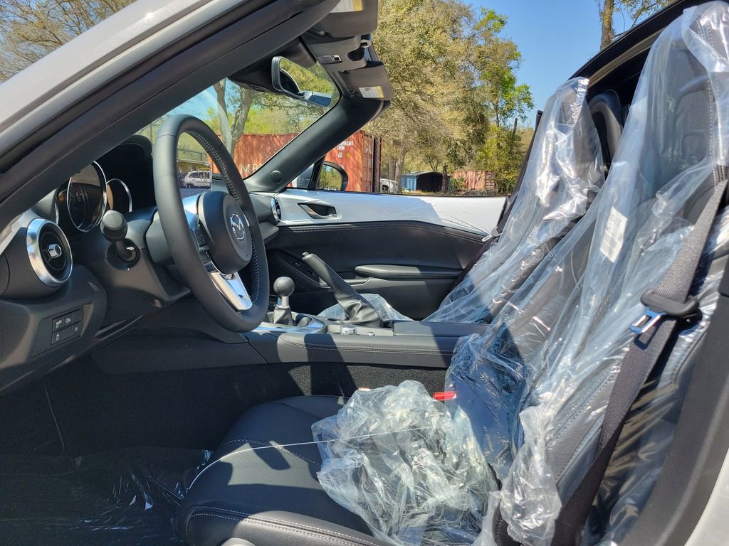 New 2026 MAZDA MX-5 Miata RF Grand Touring image 3