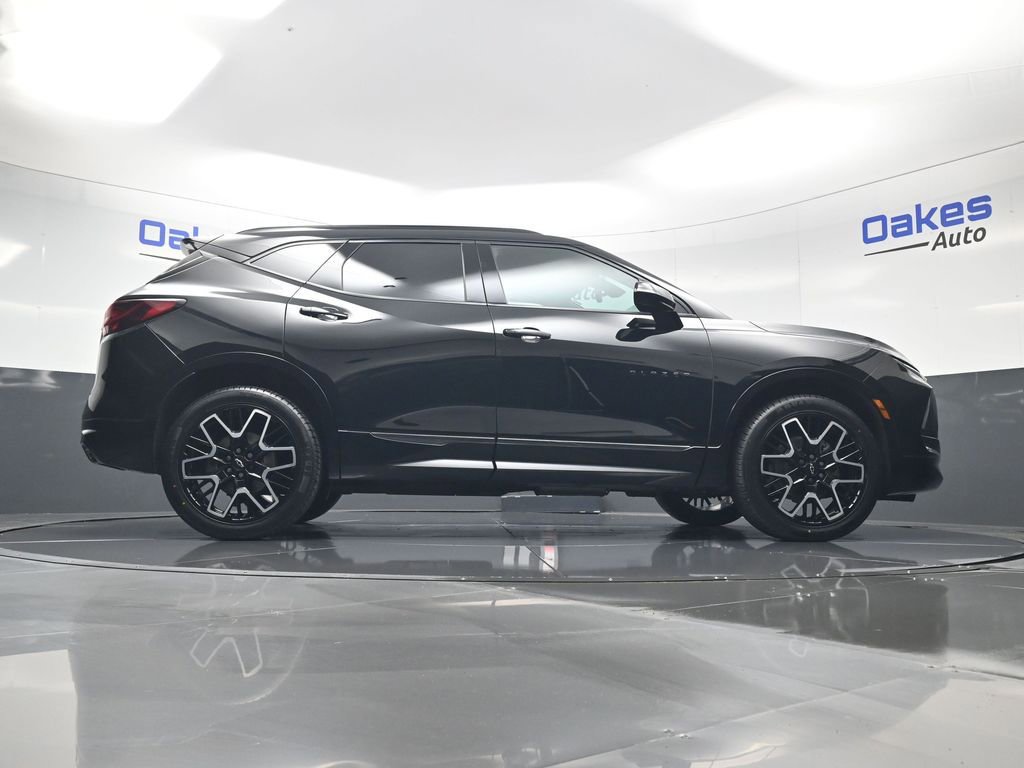 Used 2023 Chevrolet Blazer RS w/ Enhanced Convenience Package image 45