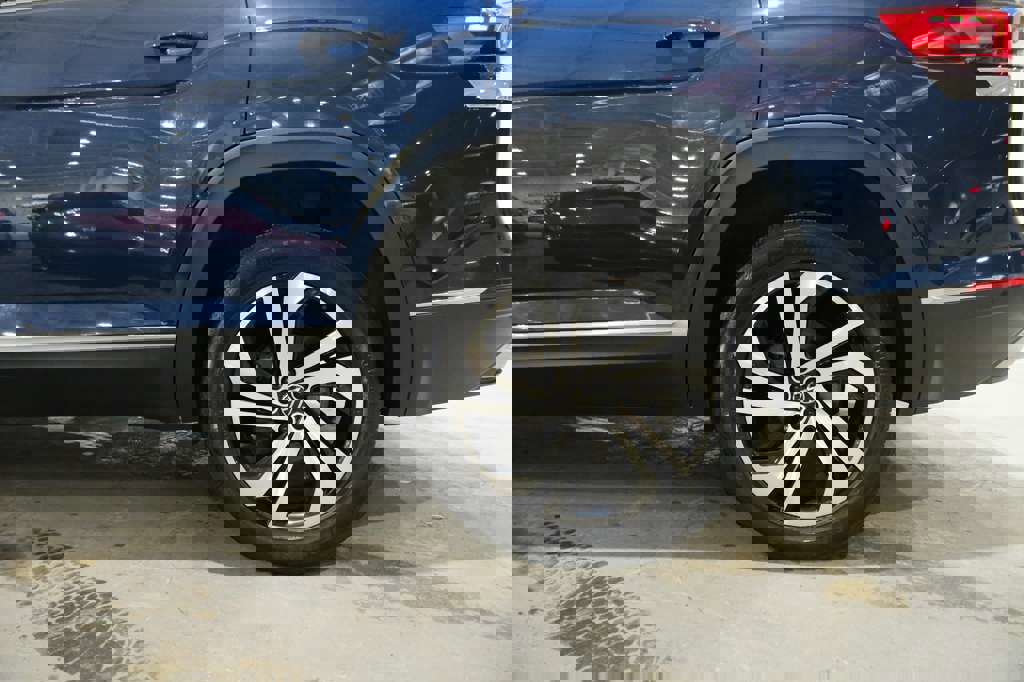 Used 2021 Volkswagen Atlas SEL Premium image 7