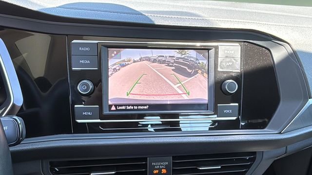 Used 2023 Volkswagen Jetta SE w/ Panoramic Sunroof Package FWD image 27