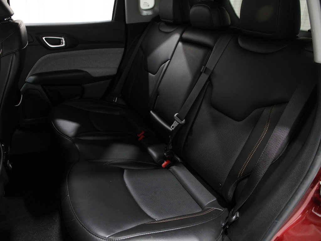 Used 2022 Jeep Compass Latitude w/ Sun and Sound Group image 18