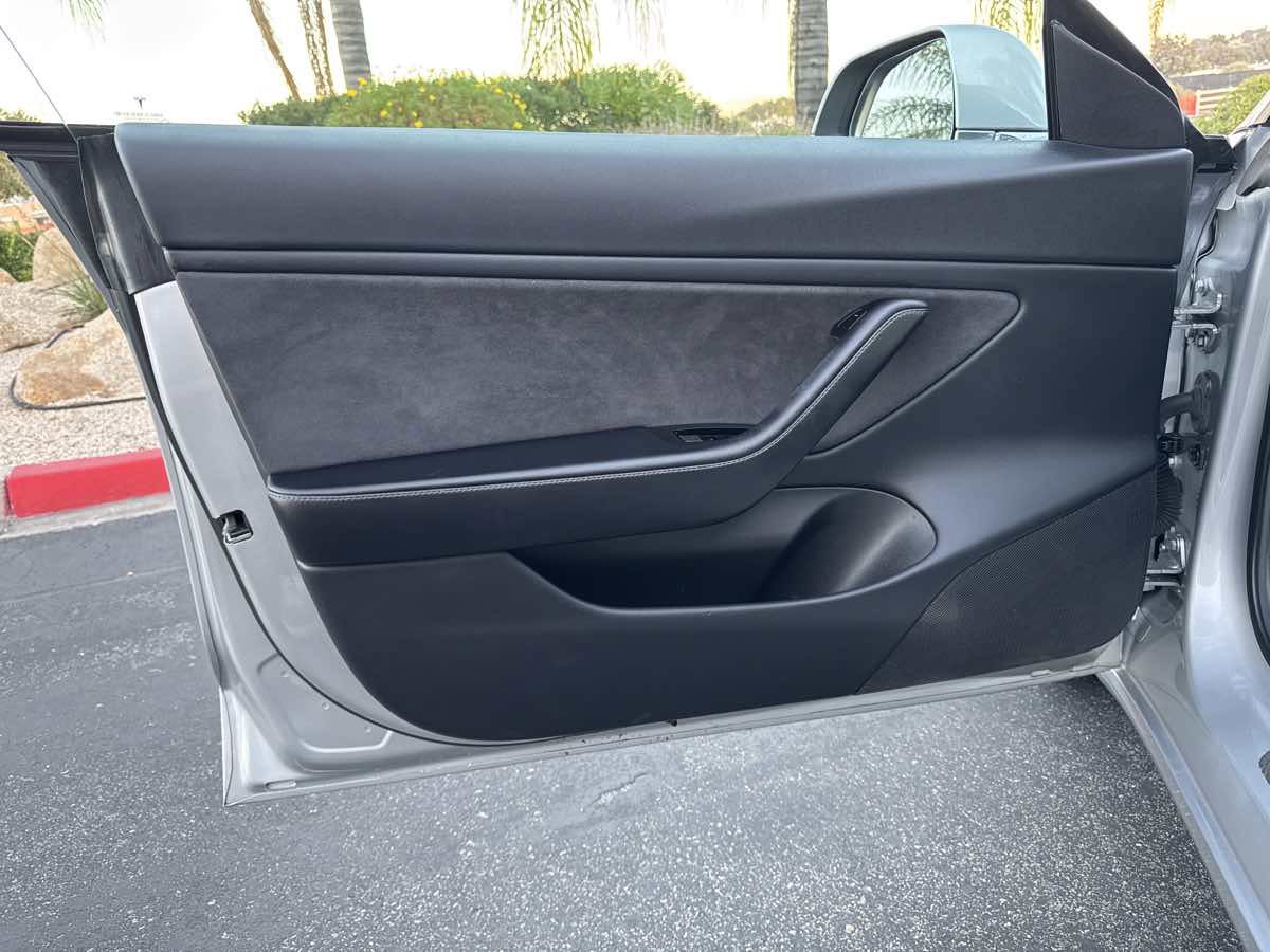 Used 2018 Tesla Model 3 Long Range image 30