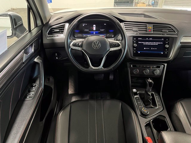 Used 2024 Volkswagen Tiguan Wolfsburg Edition AWD/4WD image 18