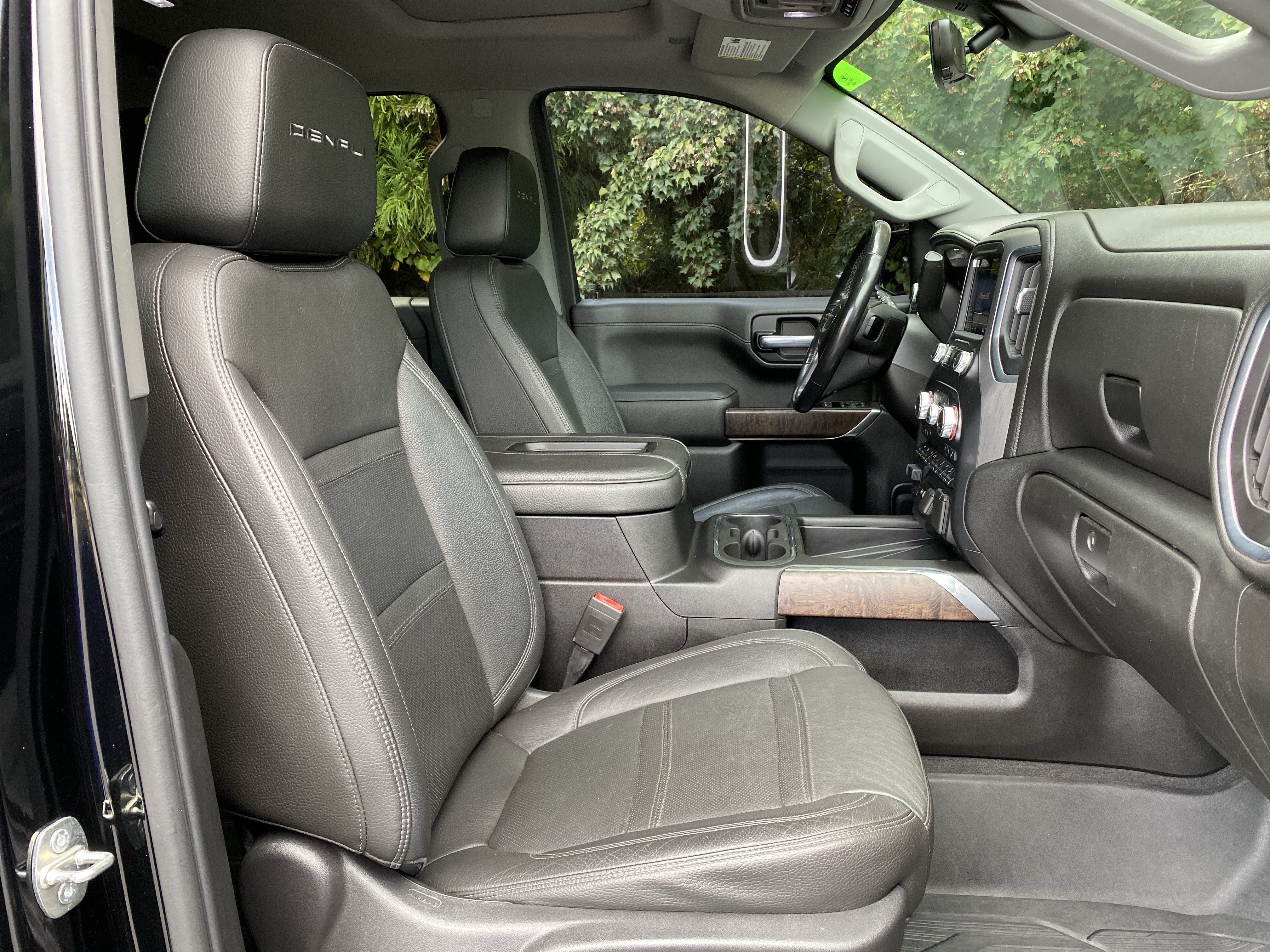 Used 2019 GMC Sierra 1500 Denali w/ Denali Ultimate Package AWD/4WD image 39