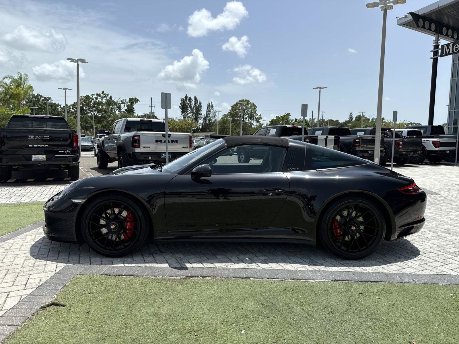 Used 2018 Porsche 911 Targa 4 GTS AWD/4WD image 12