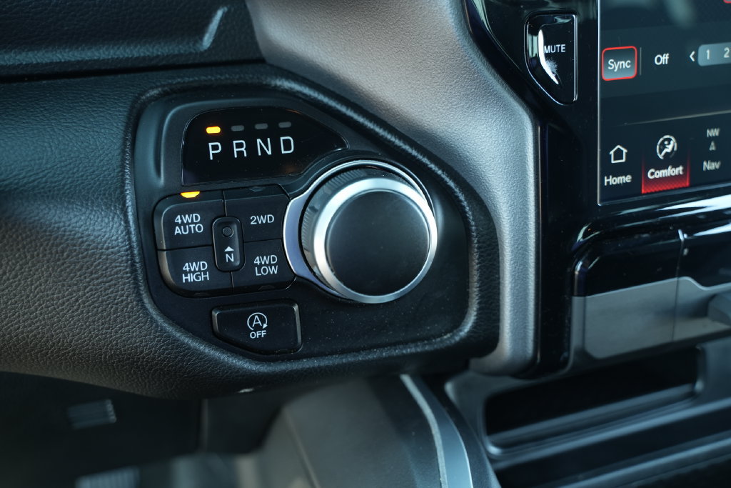 Used 2023 RAM 1500 Big Horn AWD/4WD image 34