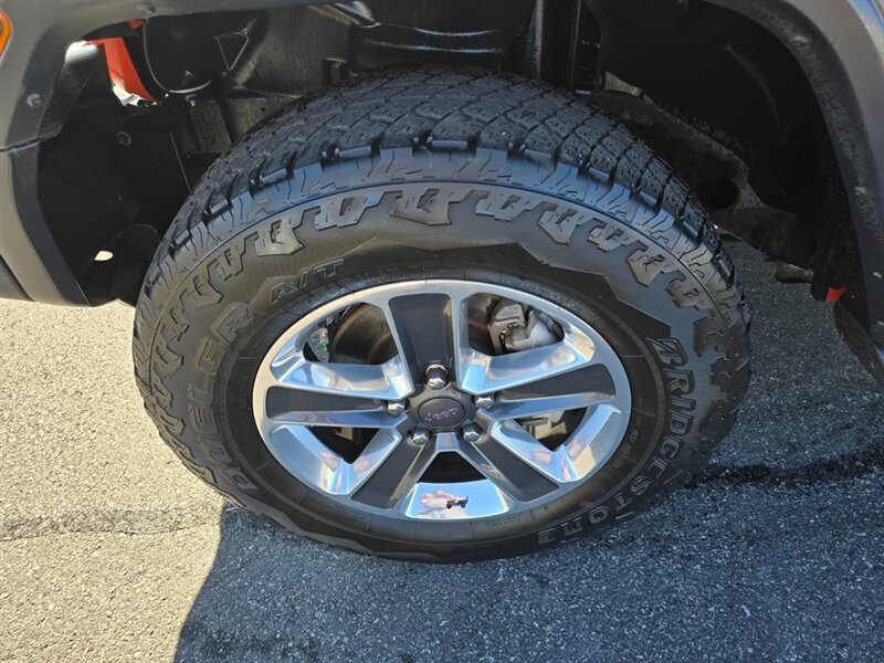 Used 2020 Jeep Wrangler Unlimited Sport S AWD/4WD image 22