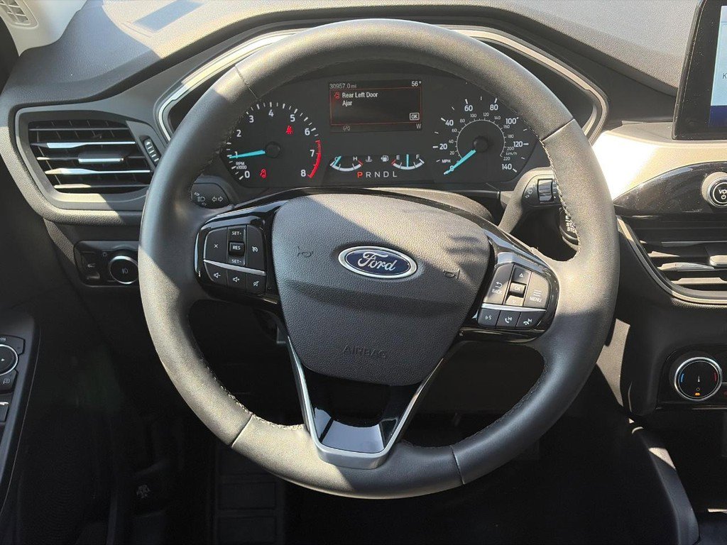 Used 2022 Ford Escape SEL AWD/4WD image 14