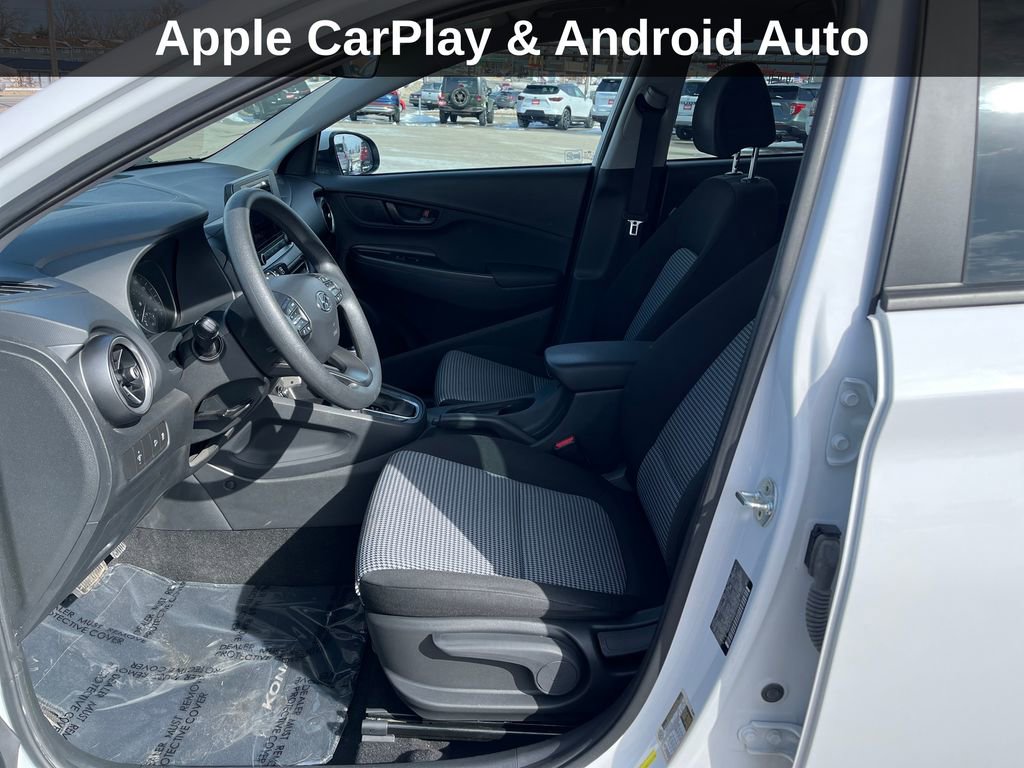 Used 2022 Hyundai Kona SE image 12