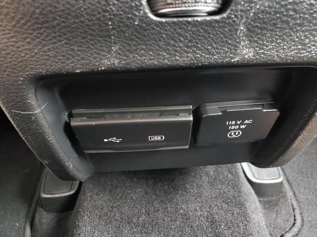 Used 2019 Jeep Cherokee Limited w/ Trailer Tow Group AWD/4WD image 15