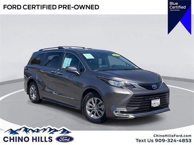 Used 2022 Toyota Sienna XLE