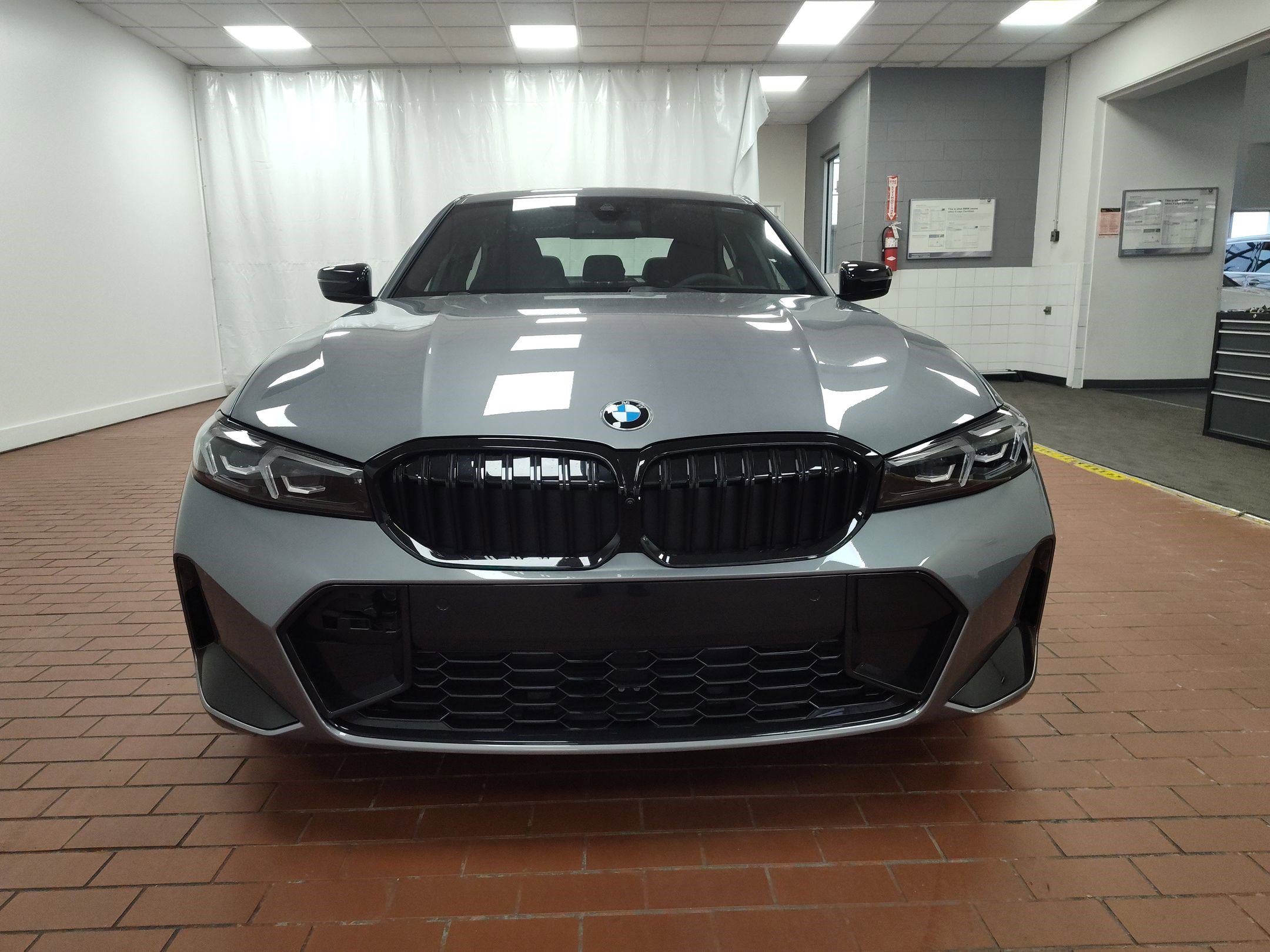 New 2026 BMW 330i xDrive Sedan w/ M Sport Package image 4