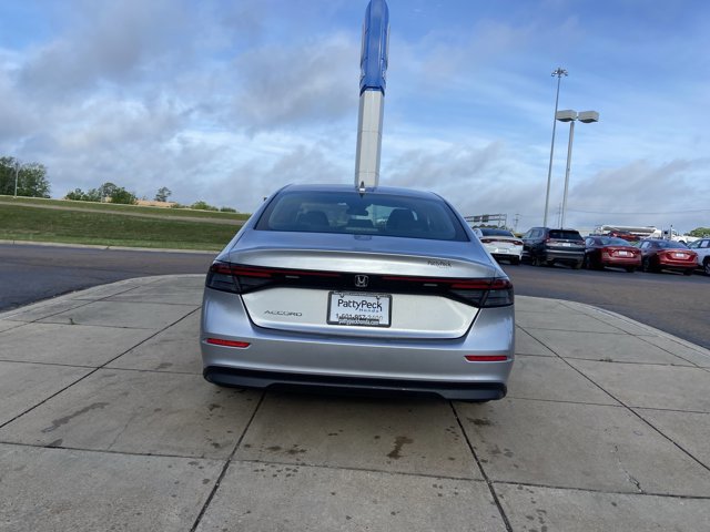 Used 2024 Honda Accord EX image 10