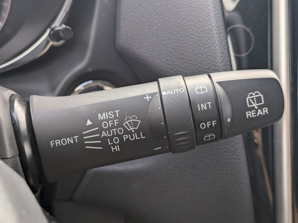 Used 2025 Mitsubishi Outlander Sport AWD image 29