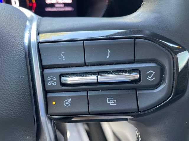 Used 2024 Chevrolet Colorado ZR2 w/ ZR2 Convenience Package III AWD/4WD image 18