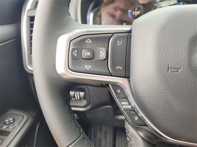 New 2026 RAM 1500 4x4 Crew Cab image 32