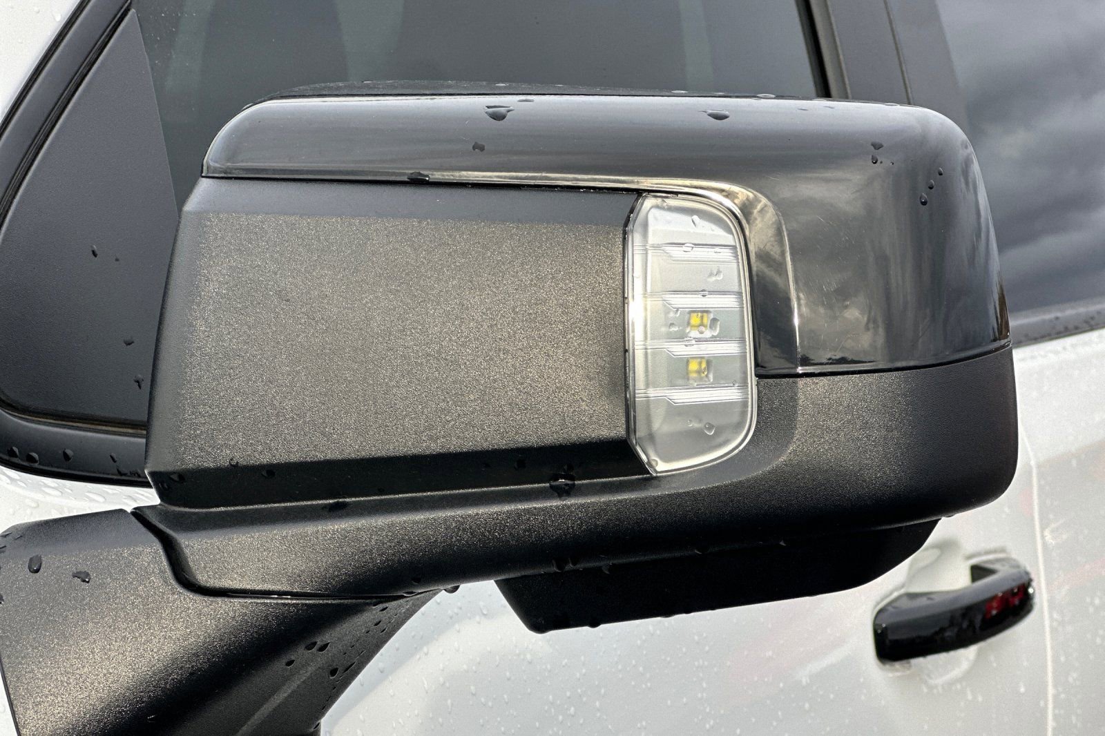 Used 2025 Chevrolet Silverado 1500 ZR2 w/ Technology Package image 47