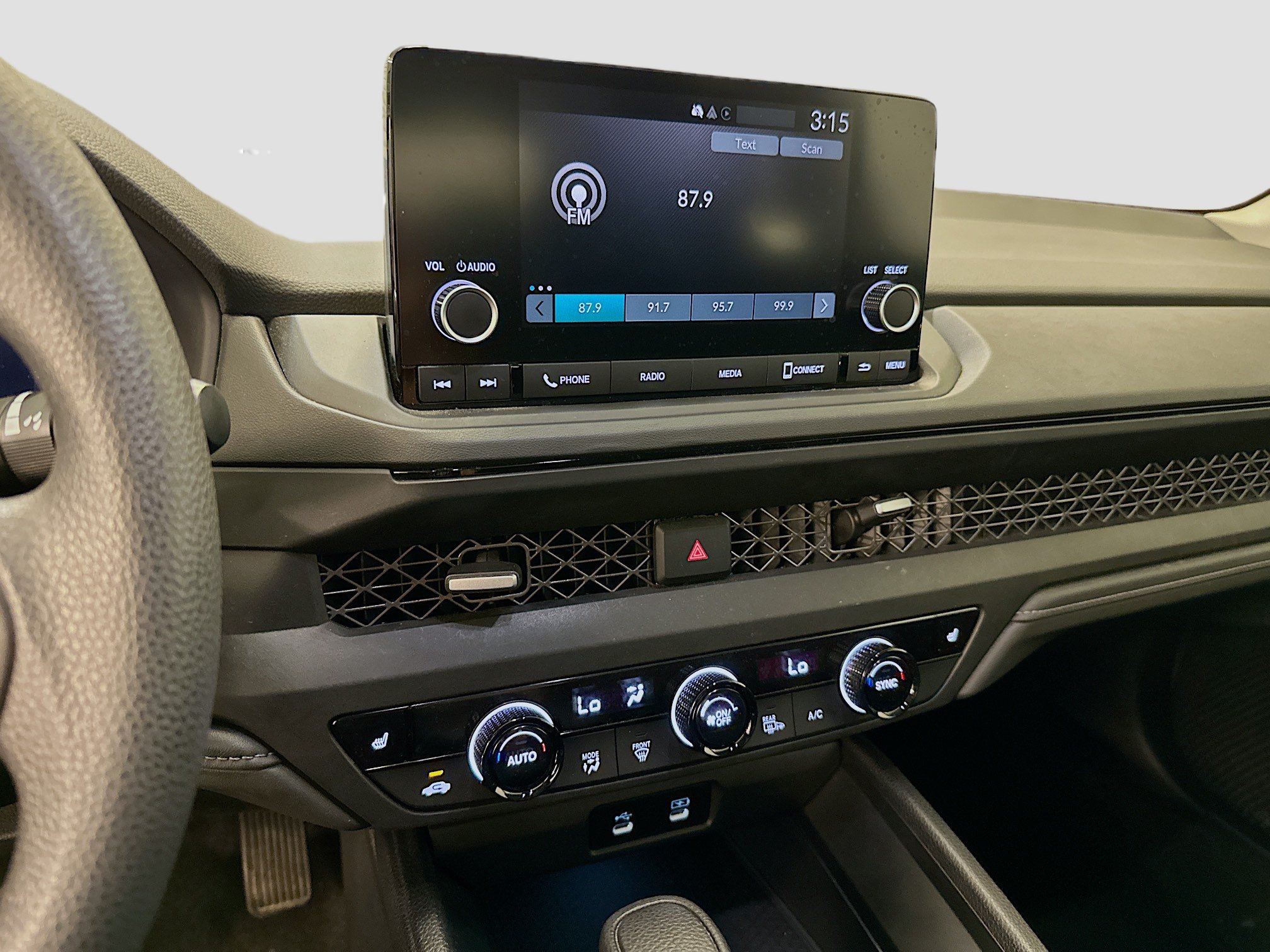 Used 2023 Honda Accord EX image 25
