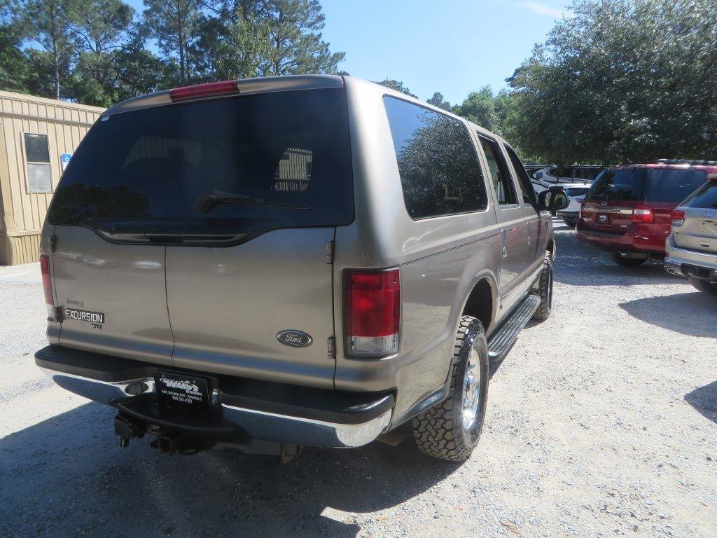 Used 2000 Ford Excursion XLT image 6