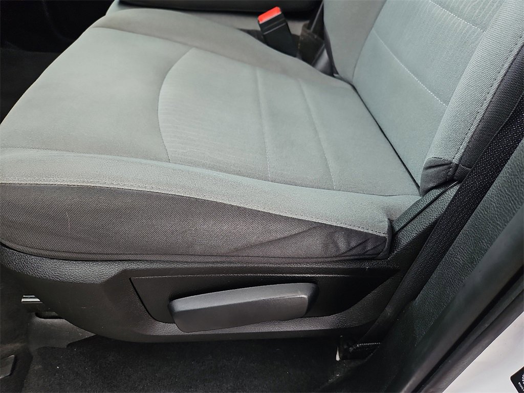 Used 2022 RAM 1500 Classic SLT image 20