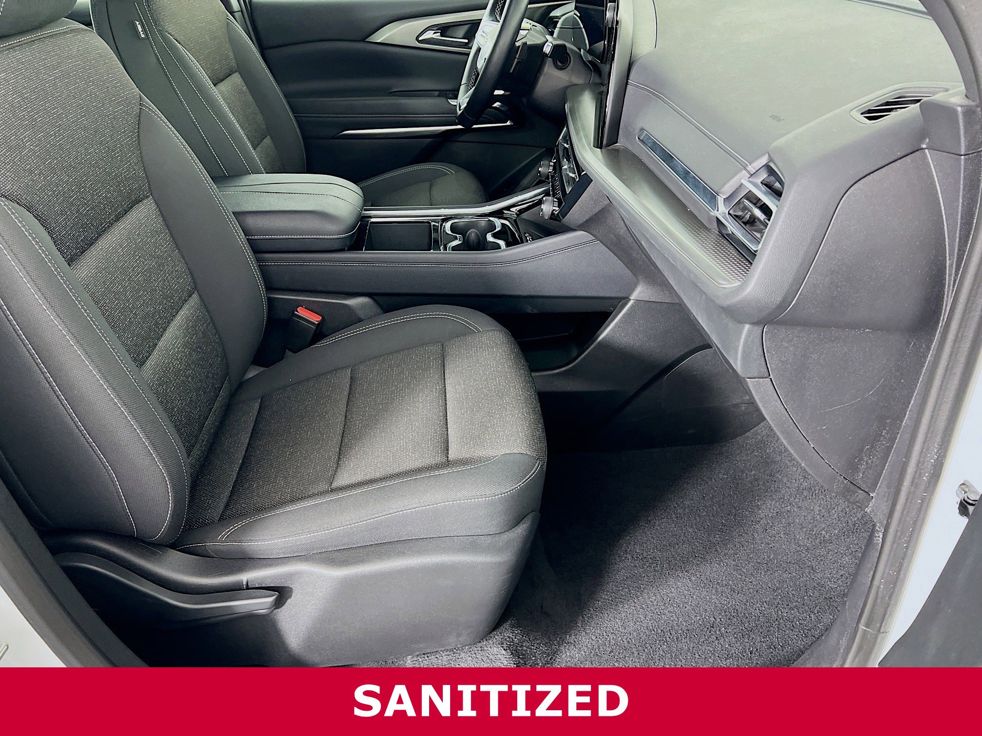 Certified 2025 Chevrolet Traverse LT image 23