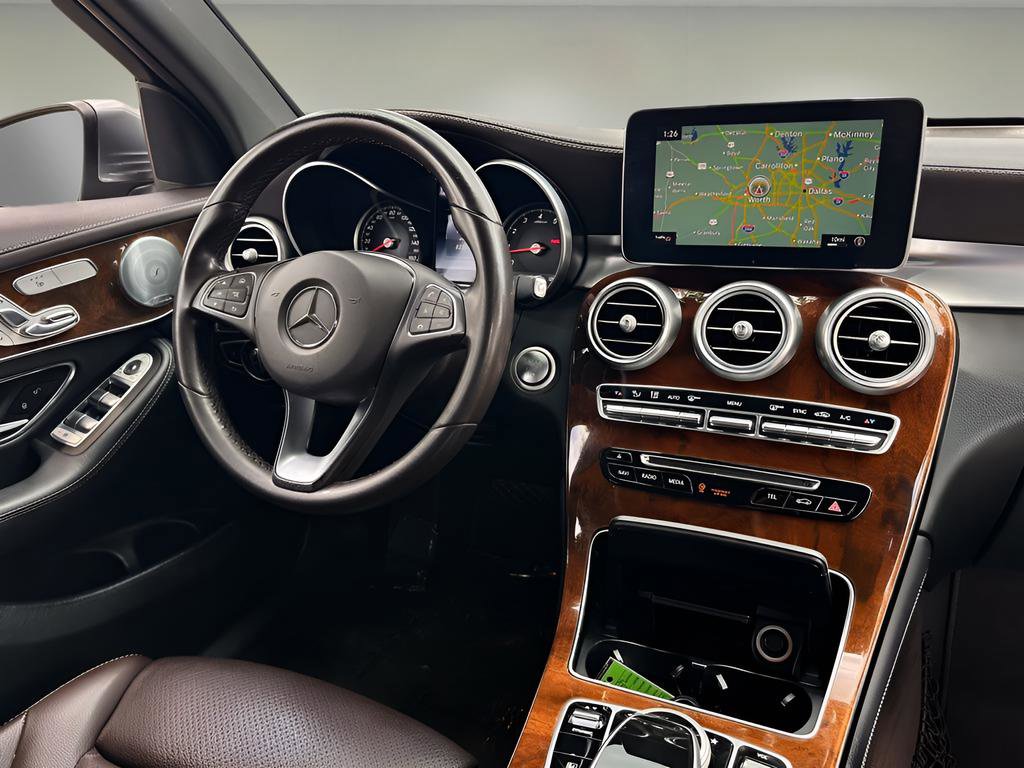Used 2017 Mercedes-Benz GLC 300 4MATIC image 7