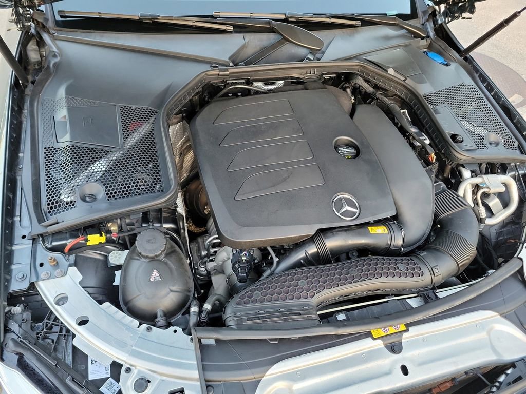 Used 2020 Mercedes-Benz C 300 Sedan image 9