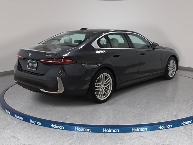 Certified 2024 BMW 540i xDrive w/ Convenience Package AWD/4WD image 5