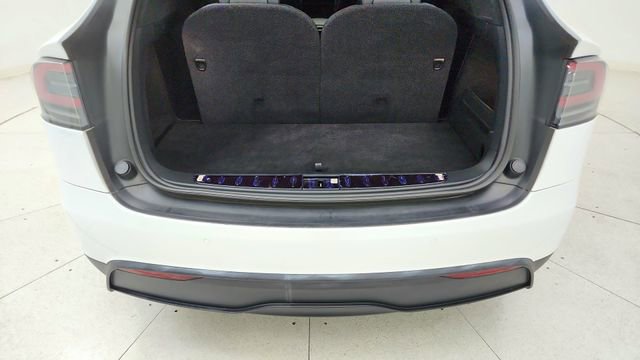 Used 2023 Tesla Model X image 14
