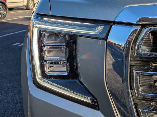 Used 2023 GMC Yukon SLT image 9