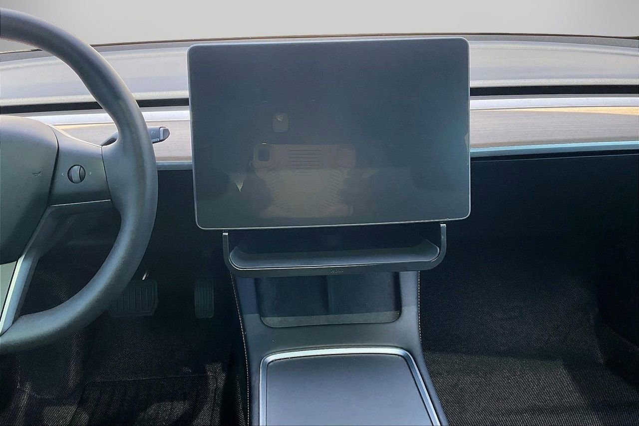 Used 2022 Tesla Model 3 Long Range image 13