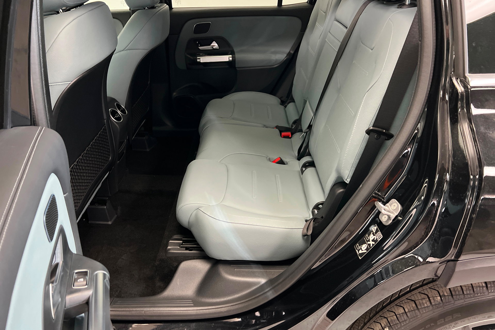 New 2026 Mercedes-Benz GLB 35 AMG AMG GLB 35 image 21