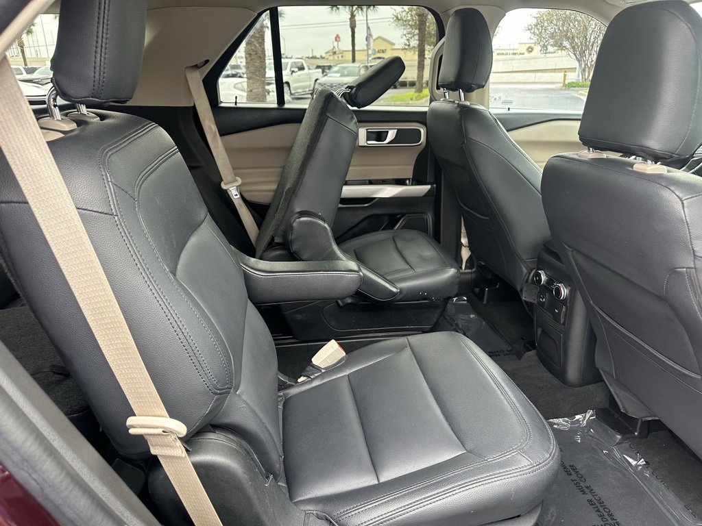 Used 2022 Ford Explorer XLT image 21
