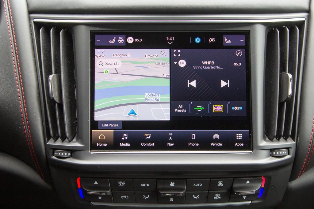 Used 2024 Maserati Levante GT Ultima image 16