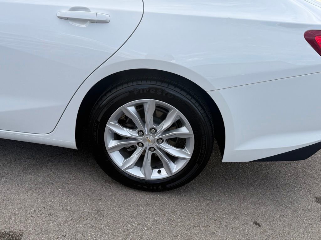 Used 2023 Chevrolet Malibu LT image 40