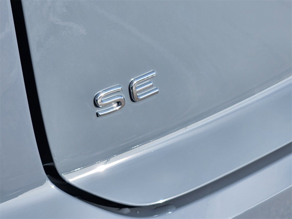 New 2026 Volkswagen Atlas Cross Sport SE image 29