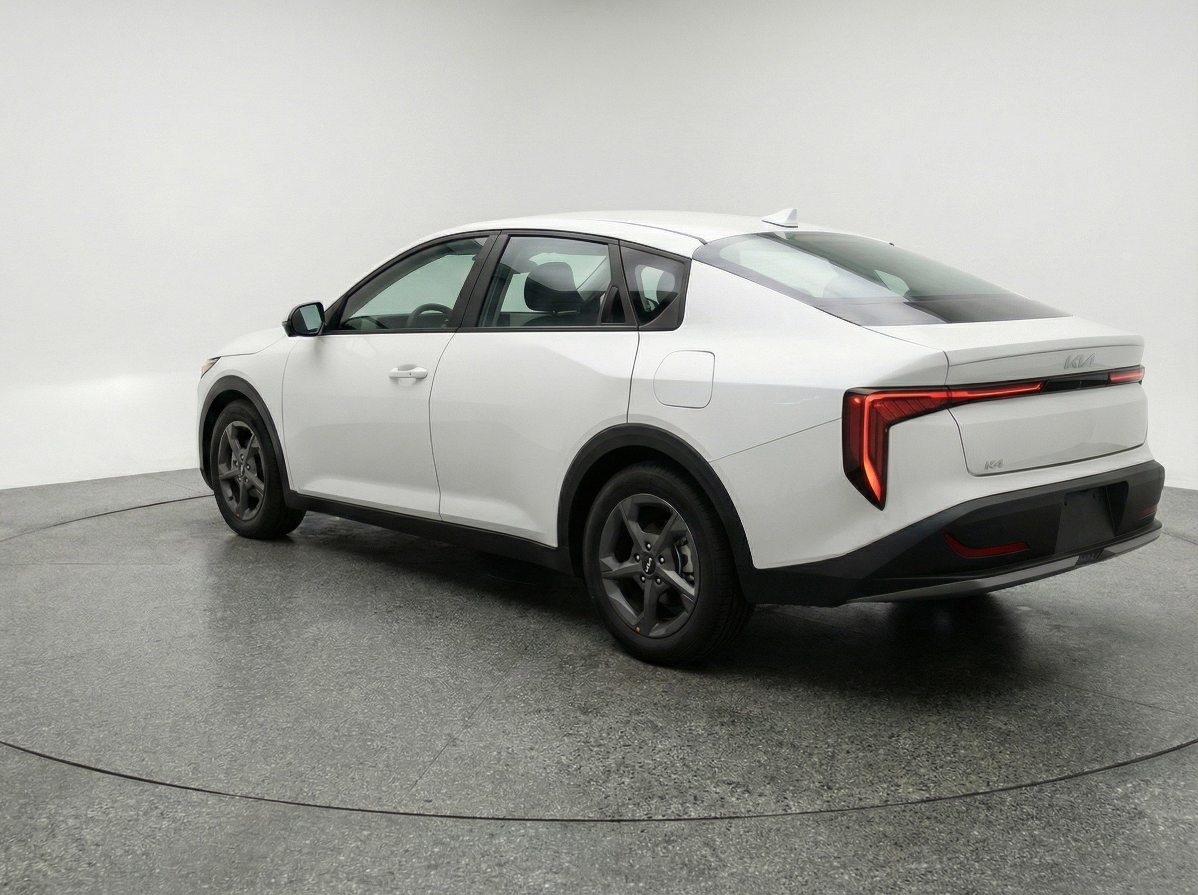 Used 2025 Kia K4 FWD image 6