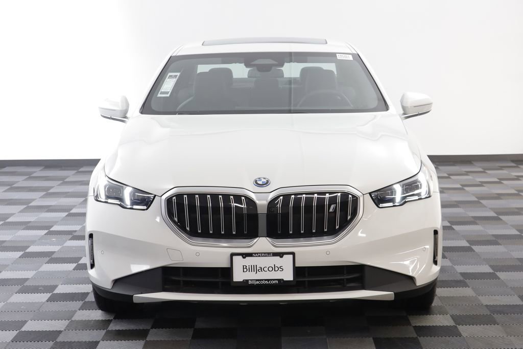 Certified 2025 BMW i5 xDrive40 w/ Premium Package AWD/4WD image 24