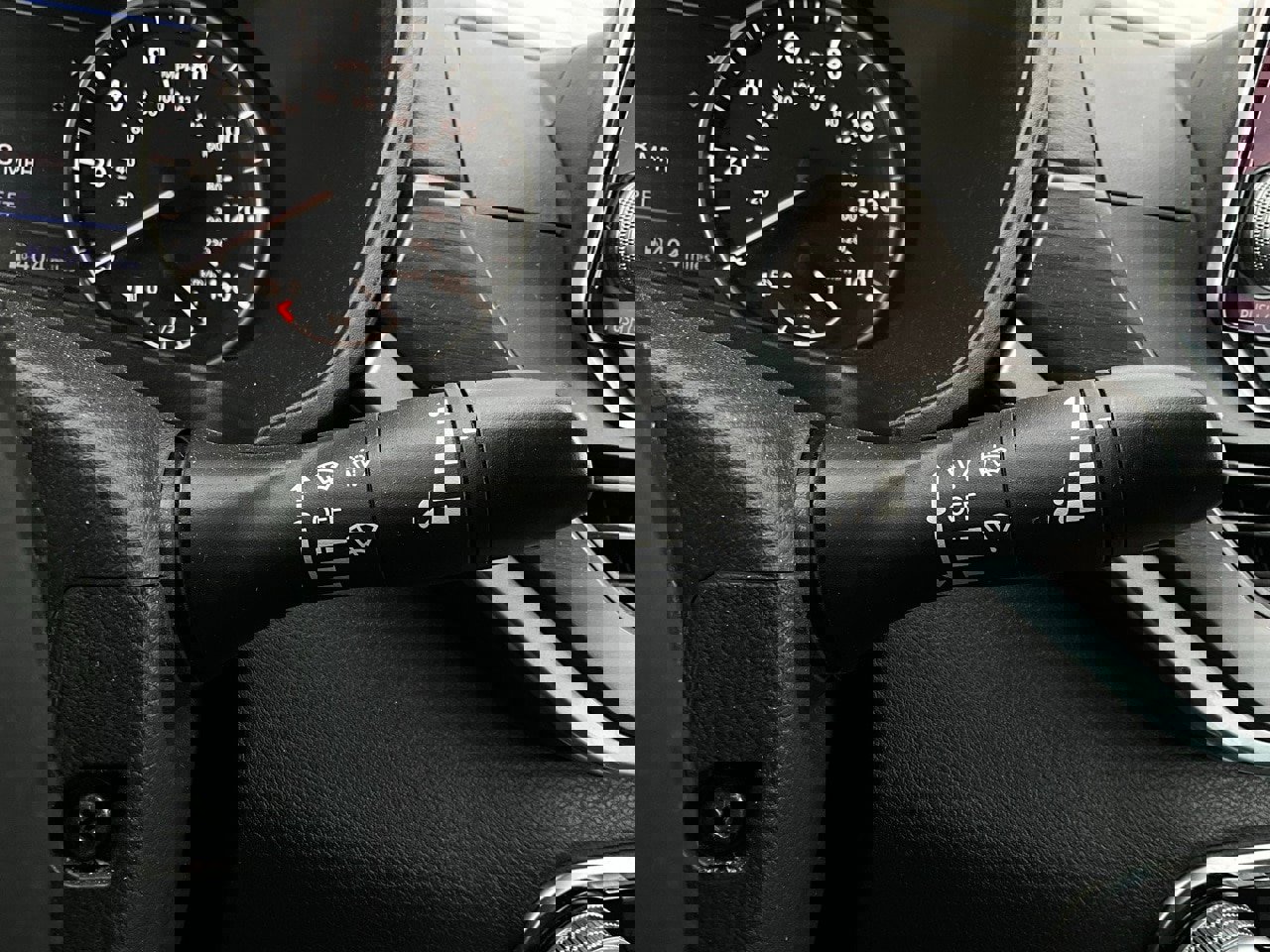 Used 2025 Nissan Altima 2.5 SV image 35