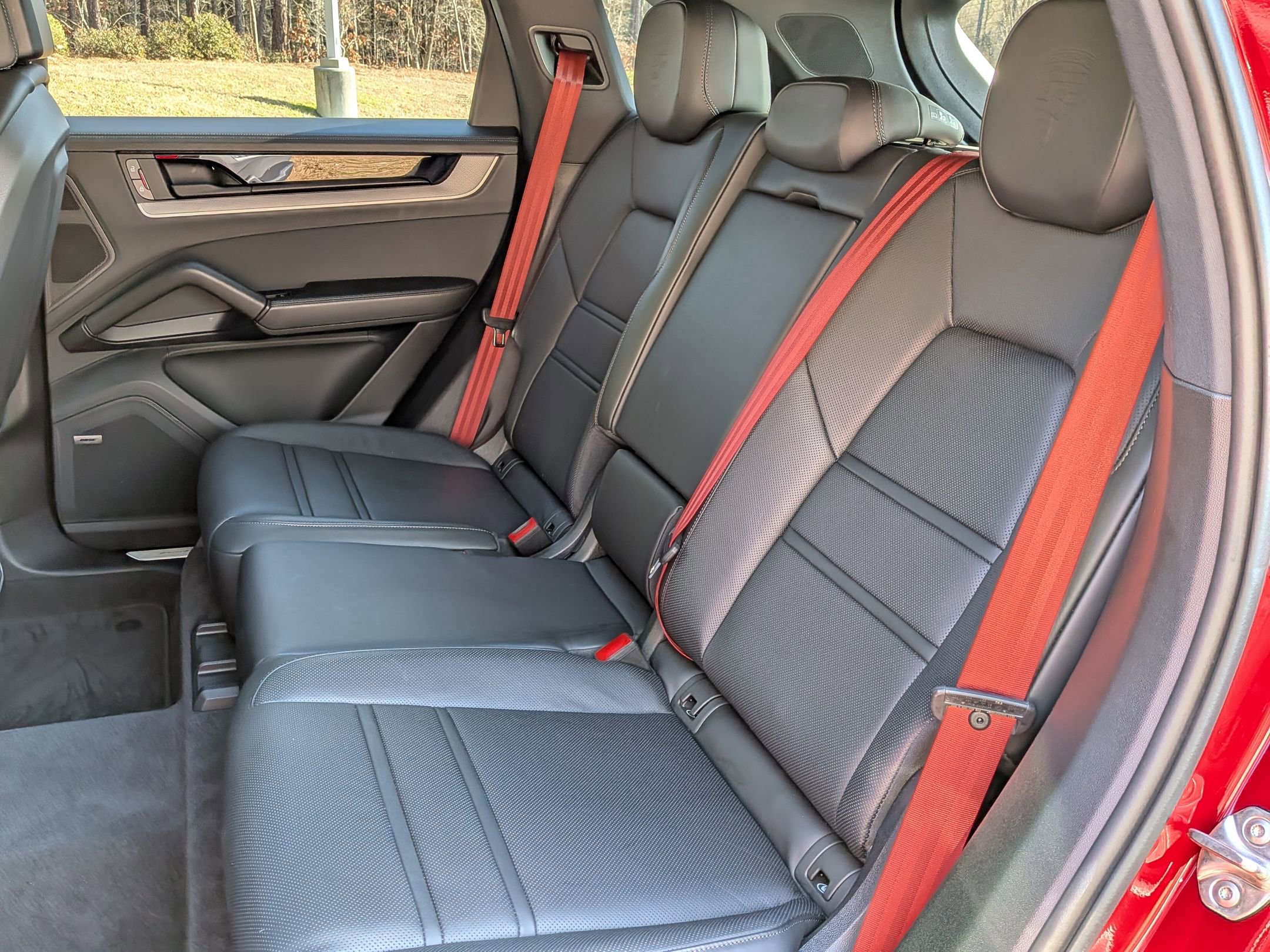 Used 2025 Porsche Cayenne GTS AWD/4WD image 33