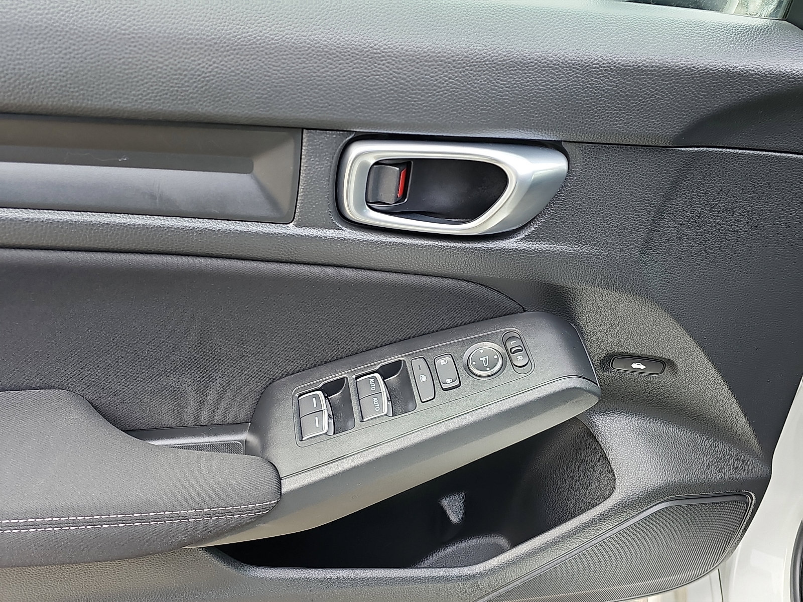 Used 2023 Honda Civic LX image 12