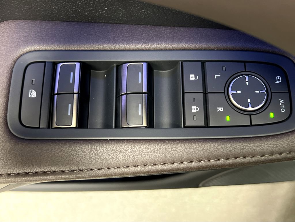 New 2026 Lexus RX 350 AWD/4WD image 40