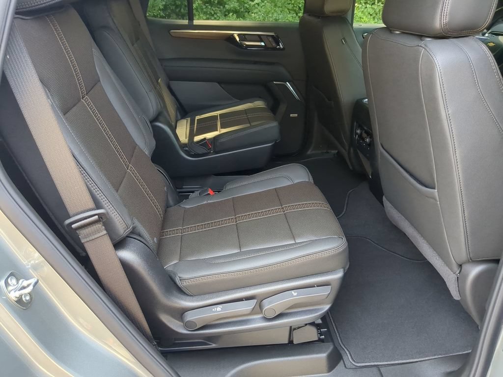 New 2026 Chevrolet Tahoe High Country AWD/4WD image 36