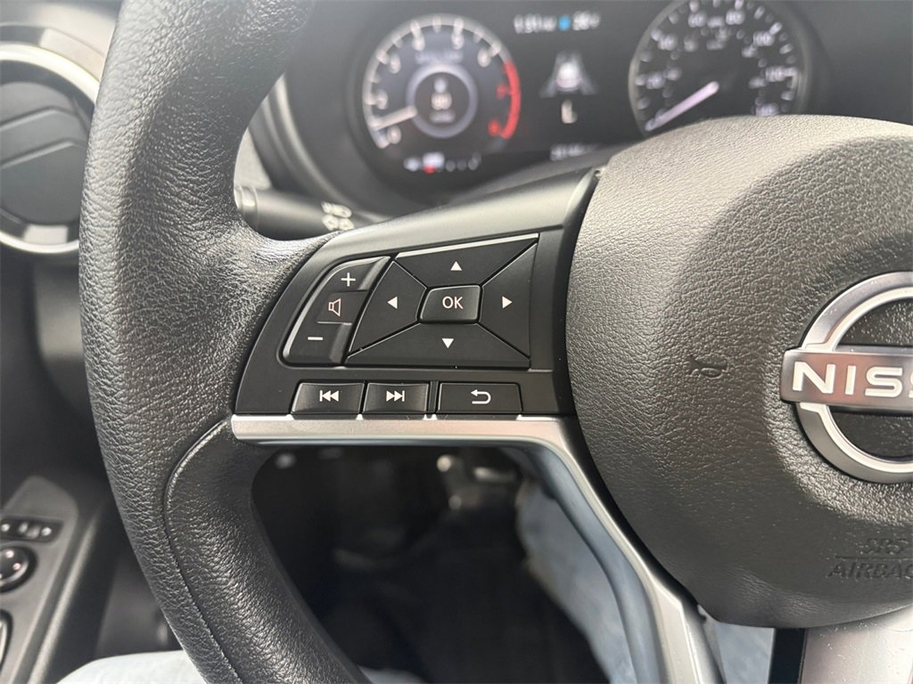 Used 2024 Nissan Kicks SV image 33