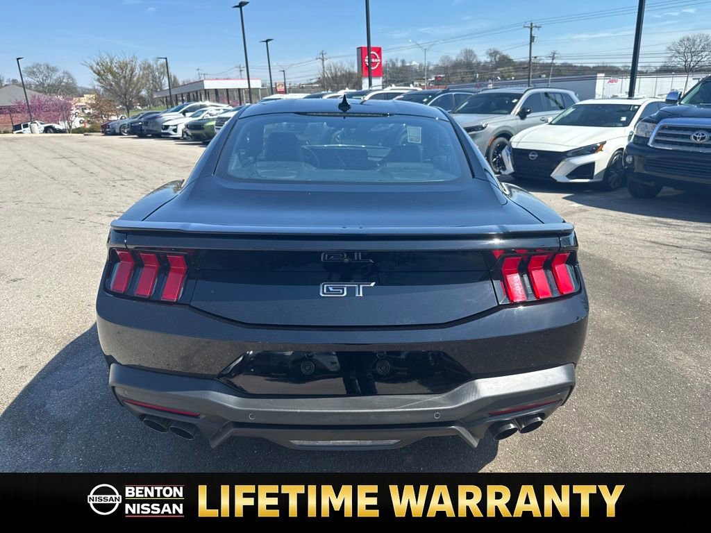 Used 2024 Ford Mustang GT Premium image 8