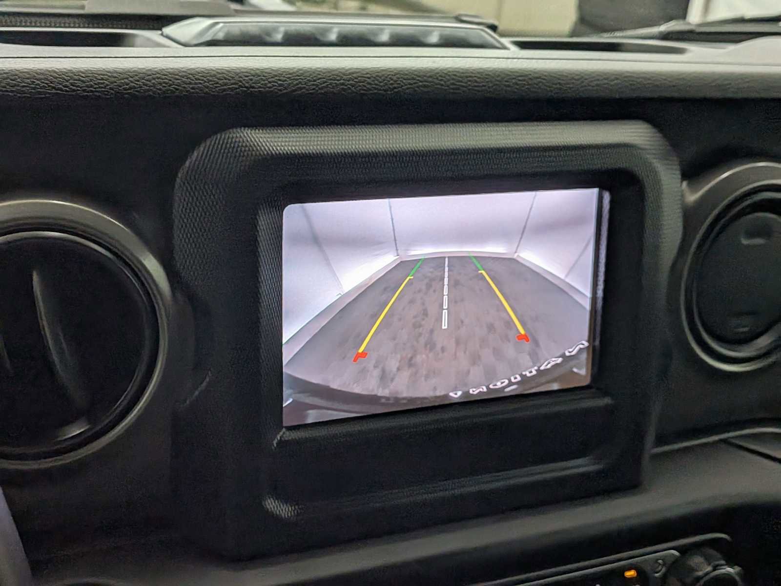 Used 2023 Jeep Wrangler Unlimited image 30