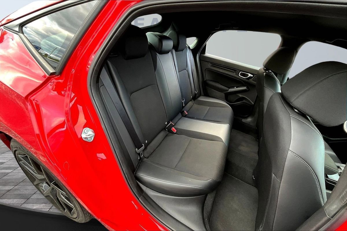 Used 2023 Honda Civic Sport image 25