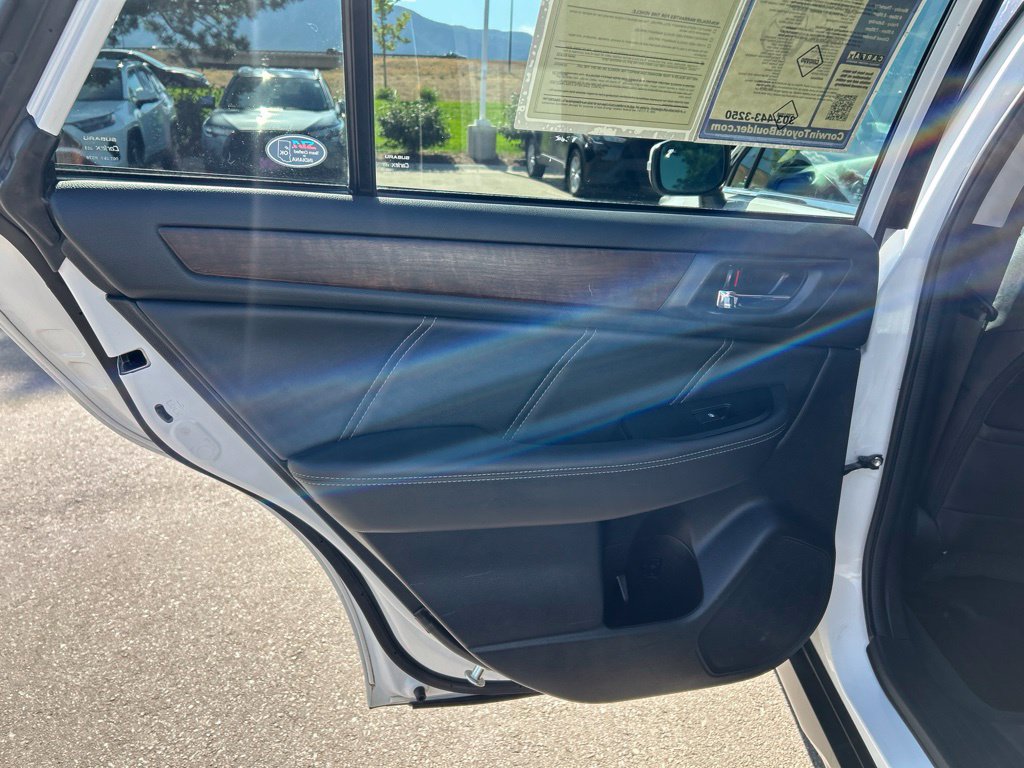 Used 2019 Subaru Outback 2.5i Limited AWD/4WD image 19