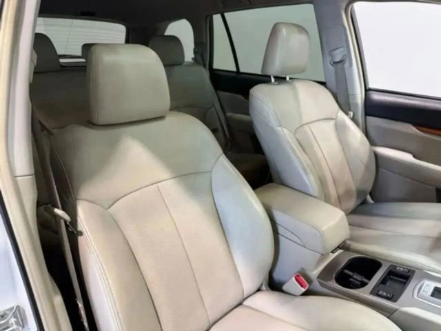 Used 2013 Subaru Outback 2.5i Limited w/ Moonroof Pkg image 29